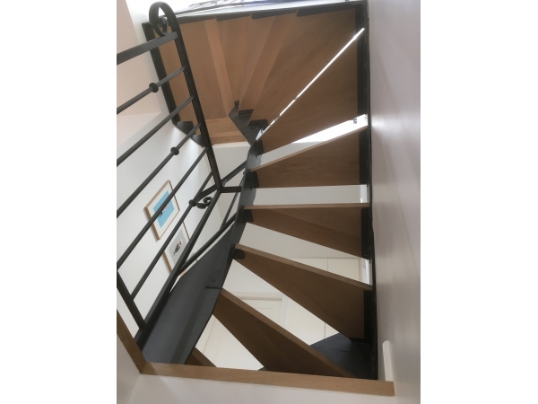 Escalier métallique 18, escalier en métal