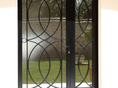 Porte en fer forgé