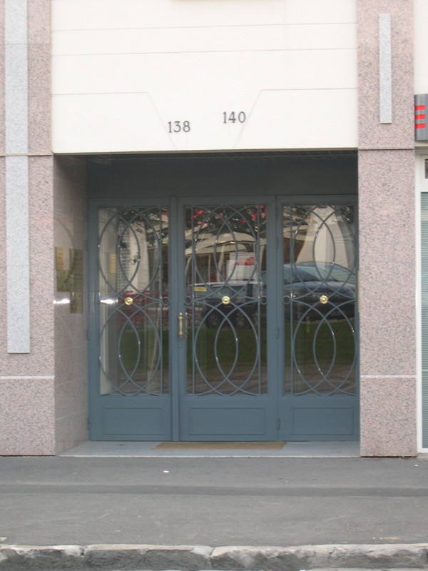 Porte en fer forgé