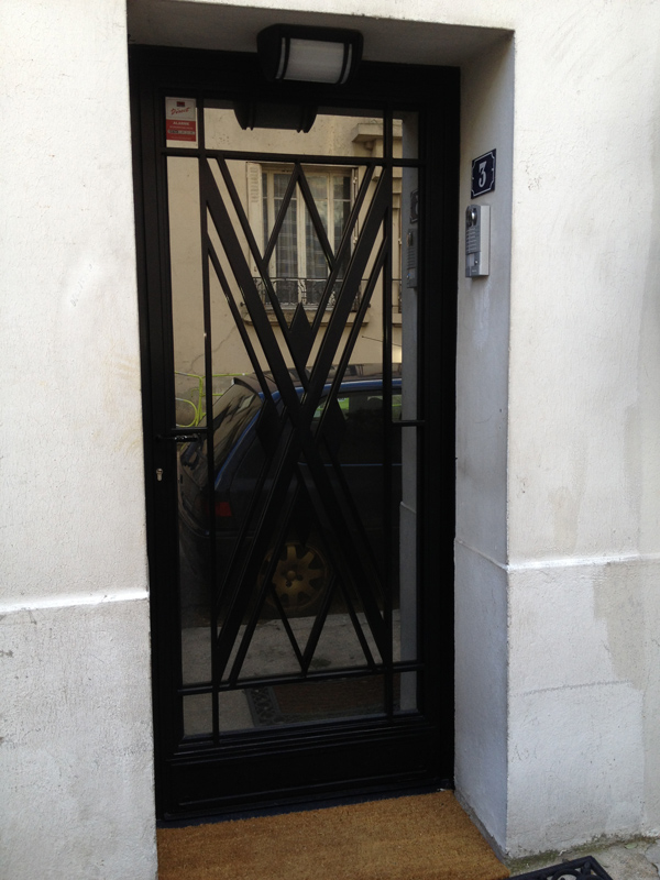 Porte en fer forgé