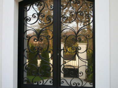 Porte en fer forgé