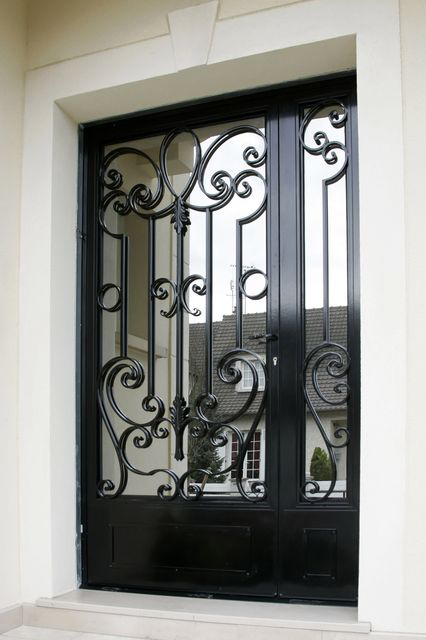 Porte en fer forgé