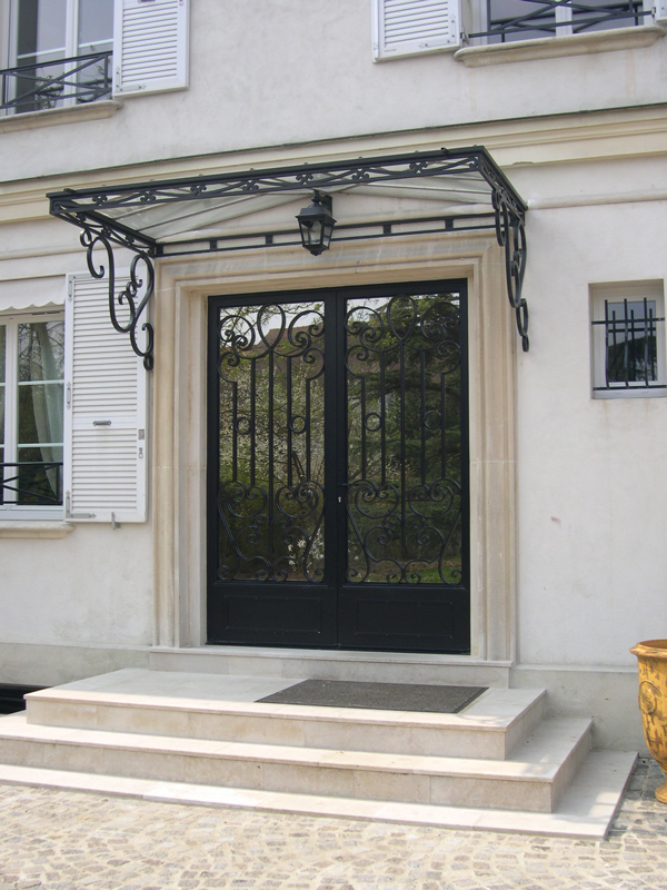 Porte en fer forgé