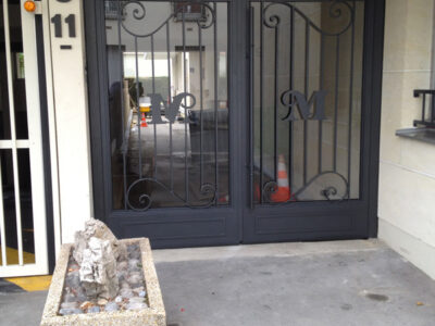 Porte en fer forgé