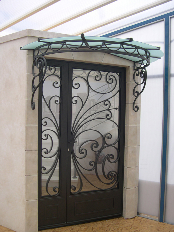 Porte en fer forgé