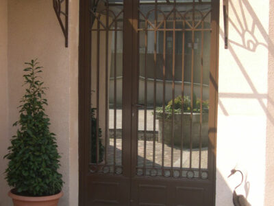 Porte en fer forgé