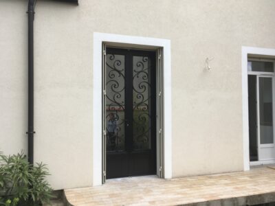 Porte en fer forgé