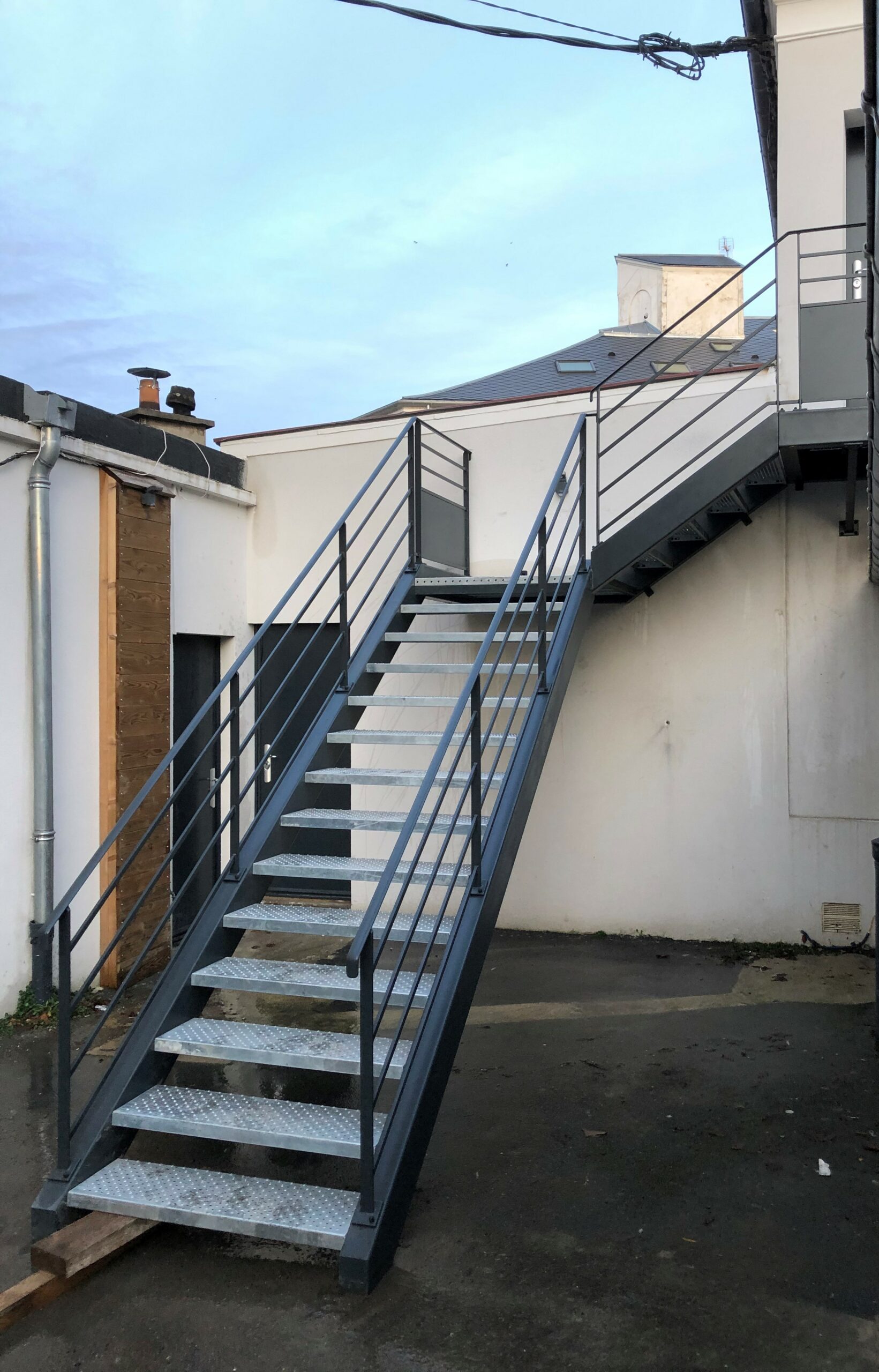 Escalier métalique