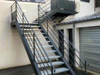 Escalier métalique