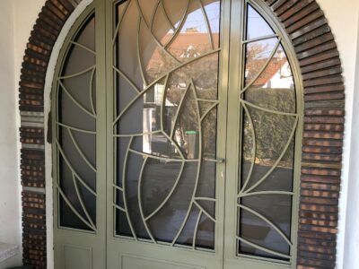 Porte en fer forgé